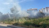 Boş arazide yangın: İtfaiye ekipleri müdahale etti