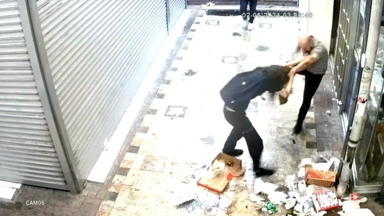 Sokakta kabus: Saldırıya uğradılar