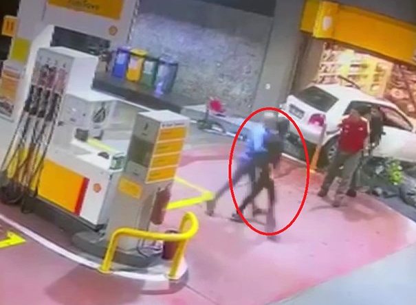 Benzin istasyonunda korku dolu anlar