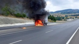 İzmit Kandıra yolunda yaşandı: Çaresizce izlediler