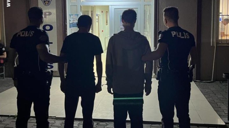 İzmit’te şüpheli 2 şahsın üzerinden bonzai çıktı