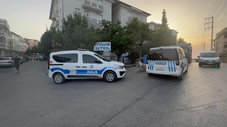 Kocaeli’de aile faciası: Eşini ve 2 çocuğunu tabancayla vurdu