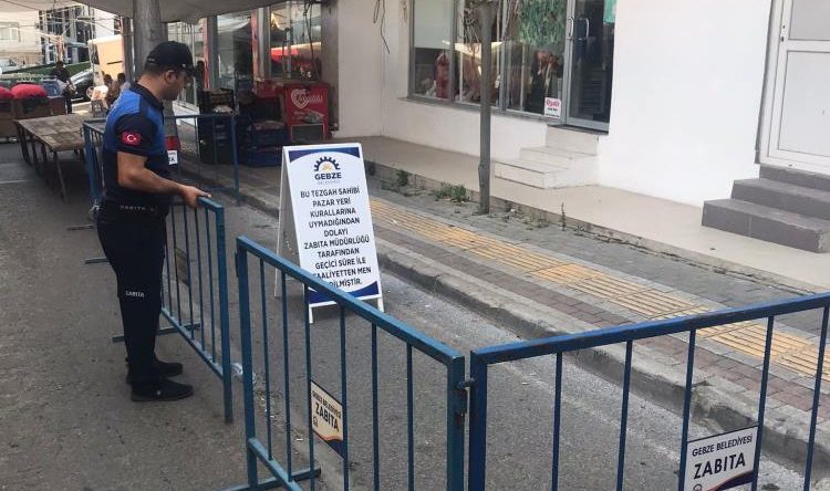 Bunu yapan yandı: Belediye affetmiyor, tezgahları kapatıyor