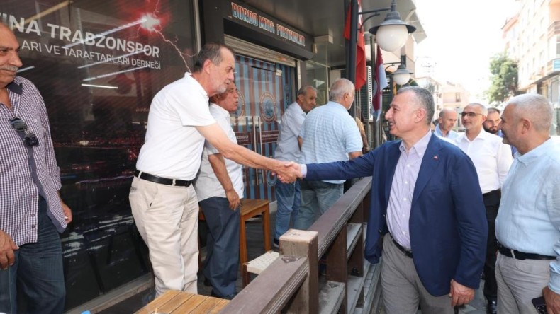 Başkan o ilçede sokağa indi, milleti dinledi