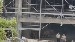 Parasını alamayan işçiden ilginç eylem