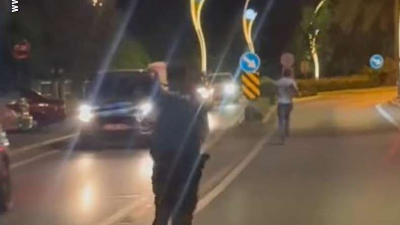 O kaçtı, polis kovaladı