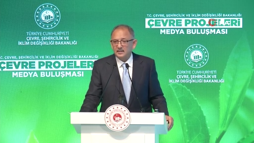 Bakan Özhaseki sağlık sorunları nedeniyle görevini bıraktı