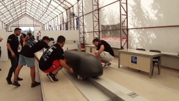 Kıyasıya rekabet: Gençler hyperloop yarışmasında ter döküyor