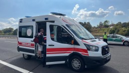 İzmit’te feci kaza: Kadın yolcu yola savruldu