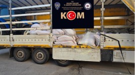 İzmit’te operasyon: 2 ton kaçak tütün ele geçirildi