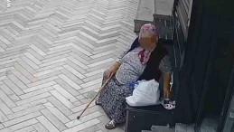 Kameralara baka baka çaldı: Olay Fethiye caddesinde yaşandı