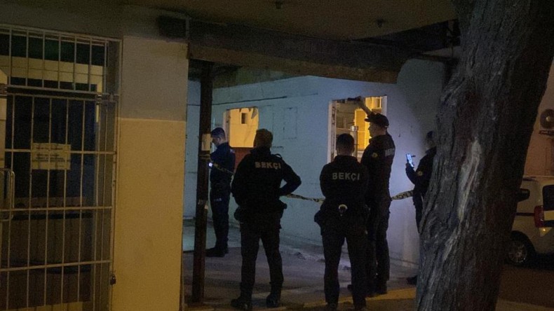 Boş dükkanda iple asılı halde bulundu