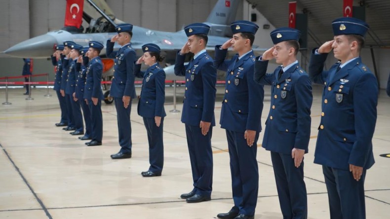 F-16’ların yeni şahinleri mezun oldu