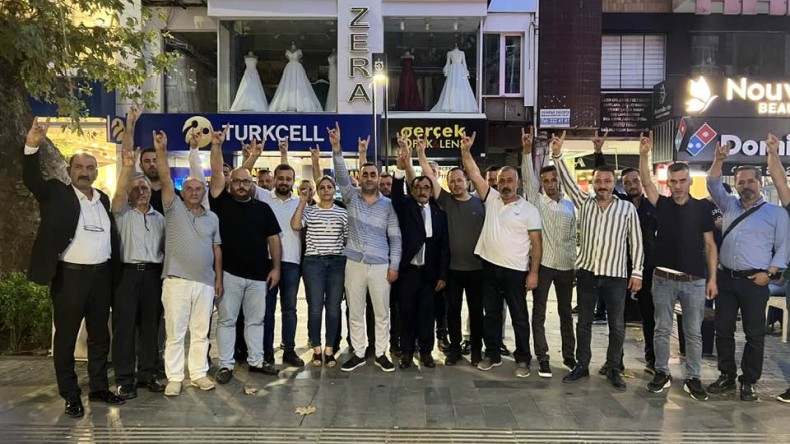 MHP İzmit İlçe Başkanı Kemal Okur da görevinden istifa etti