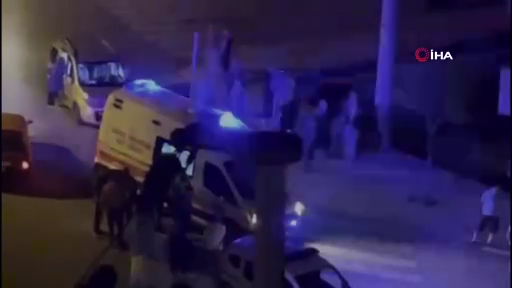 Motosikletten 4 el ateş açıldı: Yaralı var