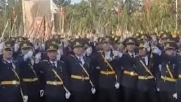 Teğmenlerin kılıçlı yemini olay oldu: Ünlü gazeteci ‘kabul edilemez’ dedi