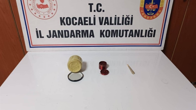 Yöntemleri pes dedirtti: Tereyağına emdirilmiş uyuşturucu ele geçirildi