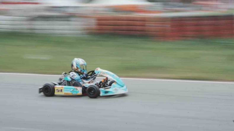 Zayn Sofuoğlu, karting yarışlarında da şampiyonluğunu ilan etti