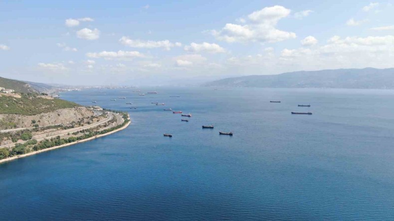 İzmit Körfezi’ne uzun menzilli hava savunma sistemi yerleştirildi