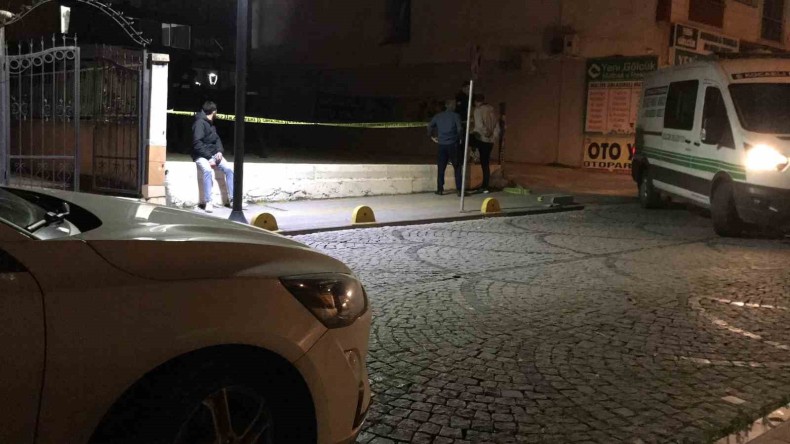 Arkadaşını kalbinden bıçaklayarak öldüren sanığa 10 yıl hapis