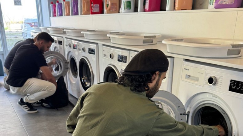 Üniversite öğrencilerinin çamaşır yıkama derdine son