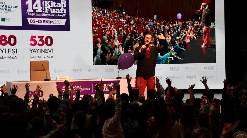 Sosyal medya fenomenlerine tepki