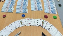 Kocaeli Polisinden eve kumar baskını