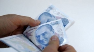 Geçen yıl verilmişti; Emekliler 29 Ekim’de bayram ikramiyesi bekliyor