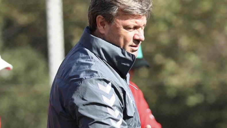 Ertuğrul Sağlam ve futbolculardan taraftarlara mesaj var