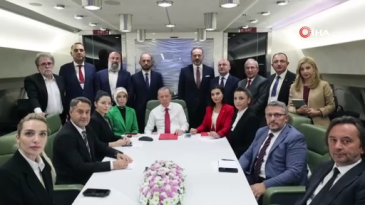 Cumhurbaşkanı Erdoğan düğmeye bastı: Ak Parti’de değişiklikler…