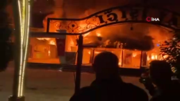 Sahildeki Restoran alev alev yandı: Belediye Başkanları olay yerindeydi…