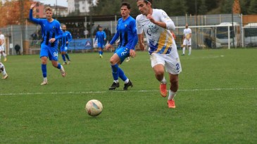 TFF 2. Lig: Belediye Derincespor: 0 – Karacabey Belediyespor: 2