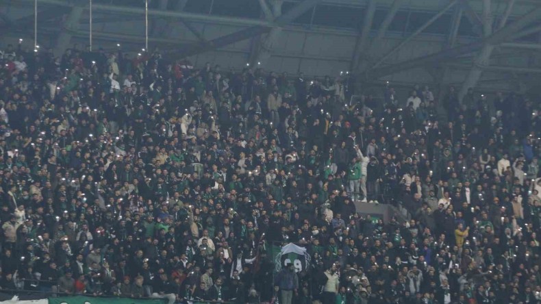 Kocaelispor’dan açıklama: 12 taraftara seyirden men cezası