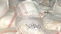 Durdurulan araçta 5 ton kaçak tütün ele geçirildi