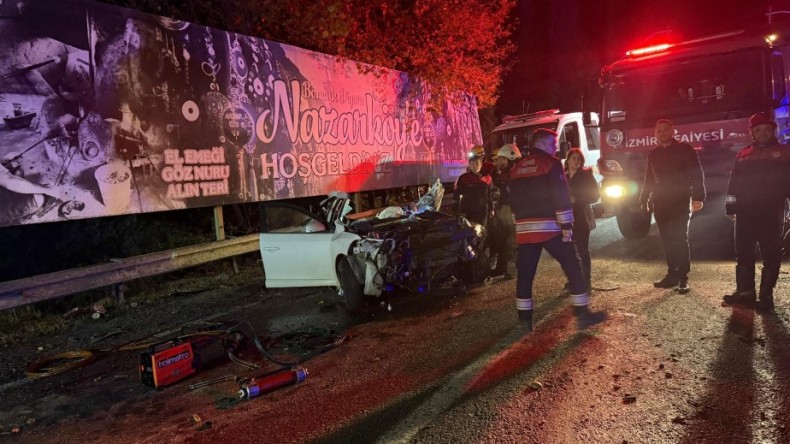 Korkunç kaza: 3 ölü, 7 yaralı