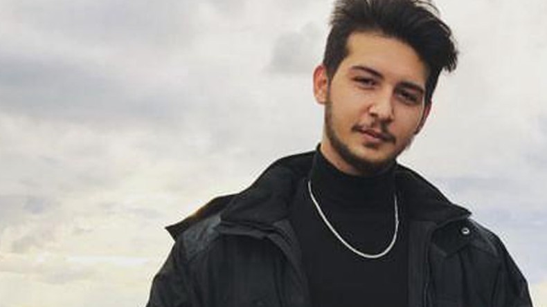 Tırın altında kalan motosiklet sürücüsü hayatını kaybetti