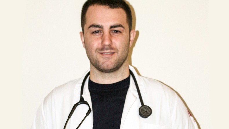 Kocaeli Devlet Hastanesi’nde Dahiliye Uzmanı Dr. Yunus Emre Yeşilbaş göreve başladı