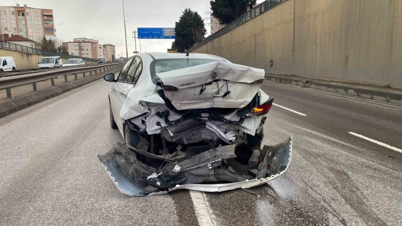 Kocaeli’nin Derince ilçesinde kaza: Yaralılar var