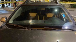 Sürücüler sokak ortasında birbirlerine ateş açtı: Yaralılar var