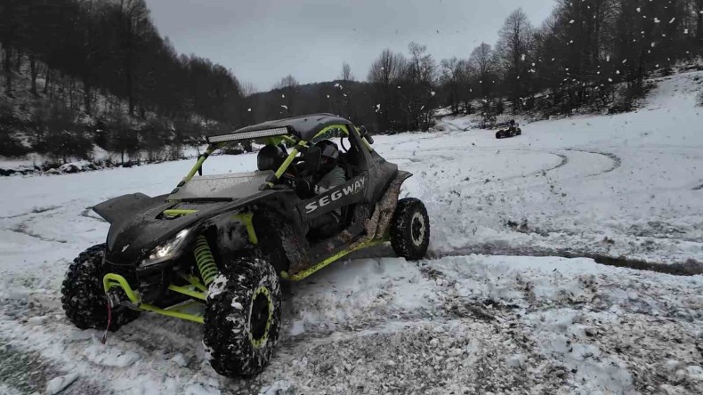 Yüksek kesimlerde kar keyfi ATV’lerle yaşandı