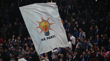 Ak Parti’de 8’i var, bir belediye başkanı listede yok