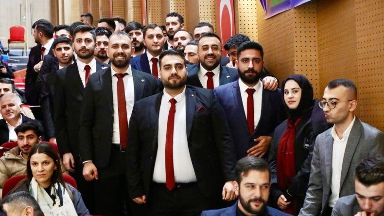 Ak Parti Dilovası’nda peş peşe coşkulu kongreler