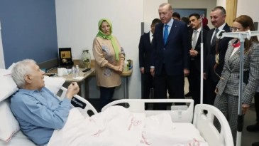 Cumhurbaşkanı Erdoğan, Burhan Abiş’i hastanede ziyaret etti