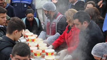 İzmit Belediye Başkanı Hürriyet: Darıca’da olacağız, destek vermeye devam edeceğiz