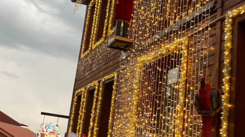 İzmit’te açıldı: ‘Büyülü Dünyaya Adım Atmayı Unutmayın’