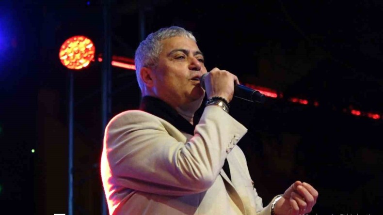 Cengiz Kurtoğlu Hayal Kahvesi’nde sahne alacak