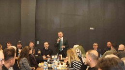 Büyükakın, Ak Parti’nin kalesinde esnafı dinledi