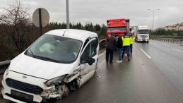 3 araç kazaya karıştı: Yaralı var