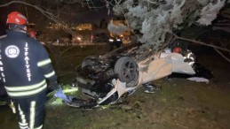 İzmit Yenişehir’de otomobil takla attı