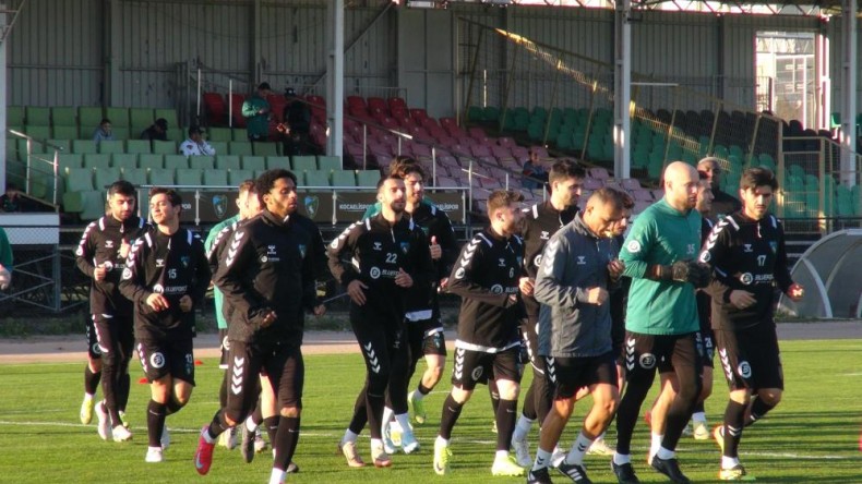 Kocaelisporlu futbolcudan kötü haber